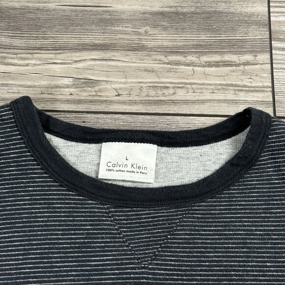 Vintage Y2K Calvin Klein Striped Longsleeve - Picture 5 of 5